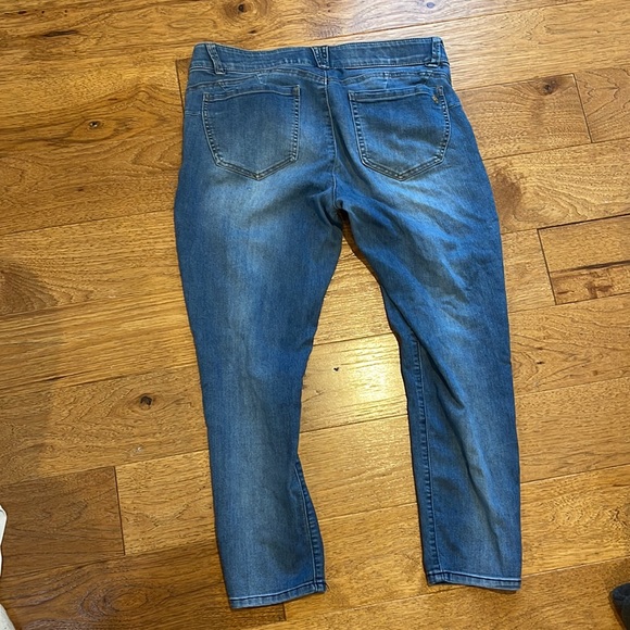 Jeans - Picture 3 of 3